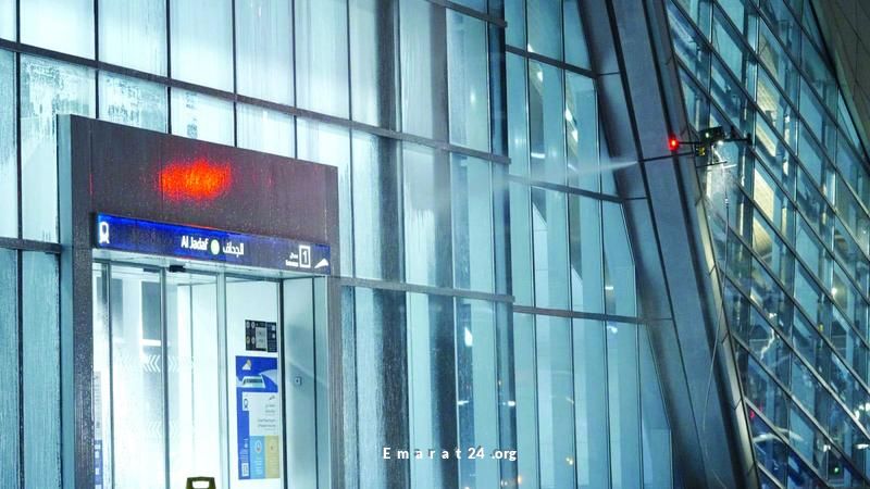 طائرات بدون طيار لتنظيف محطات المترو في دبي بكفاءة عالية طائرات بدون طيار لتنظيف محطات المترو في دبي بكفاءة عالية