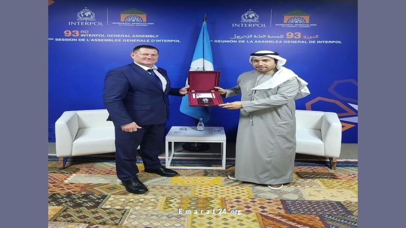 روسيا تكرم أحمد ناصر الريسي بوسام التعاون الشرطي الدولي 