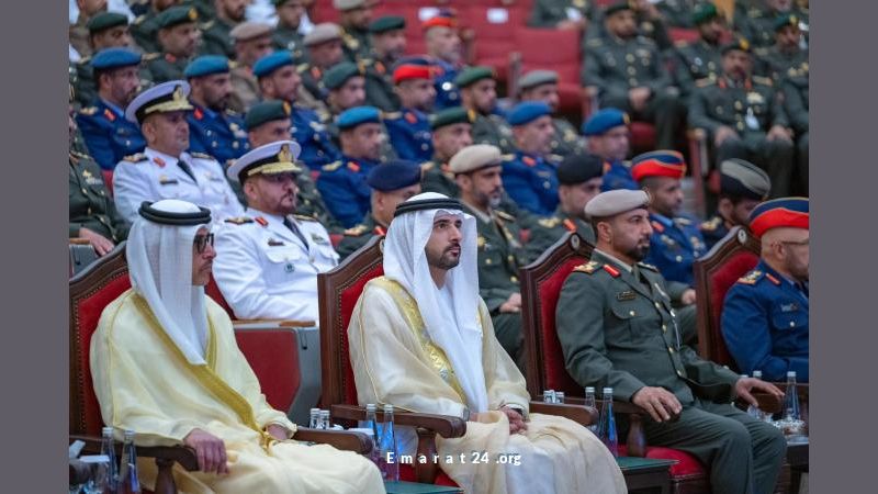 حمدان بن محمد يحضر حفل تخرج الدفعة 43 من الضباط الجامعيين حمدان بن محمد يحضر حفل تخرج الدفعة 43 من الضباط الجامعيين