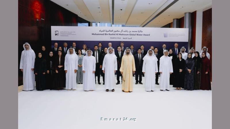 محمد بن راشد يؤكد أن سقيا الماء أعظم الصدقات محمد بن راشد يؤكد أن سقيا الماء أعظم الصدقات