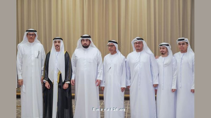 بهجة عارمة تجمع أحمد بن محمد في أفراح المرزوقي والحمادي بهجة عارمة تجمع أحمد بن محمد في أفراح المرزوقي والحمادي