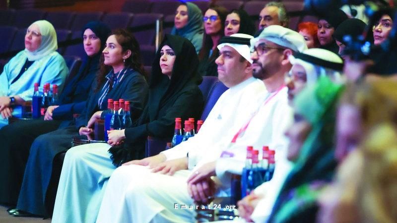 منصة دبي تحتفي بالقراءة: زاد للروح ومحفز للإبداع منصة دبي تحتفي بالقراءة: زاد للروح ومحفز للإبداع