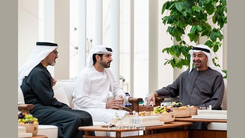 رئيس الدولة يلتقي حمدان بن محمد بن راشد في زيارة تاريخية رئيس الدولة يلتقي حمدان بن محمد بن راشد في زيارة تاريخية