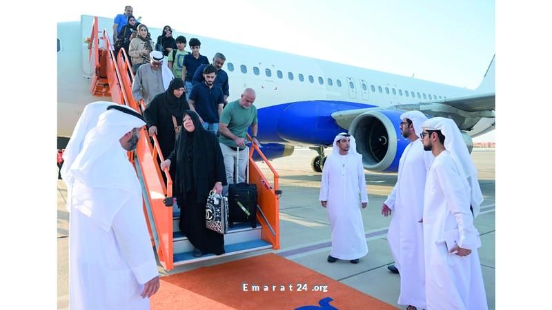 الإمارات تنظم عملية إجلاء لمواطنيها والمقيمين من إيران الإمارات تنظم عملية إجلاء لمواطنيها والمقيمين من إيران