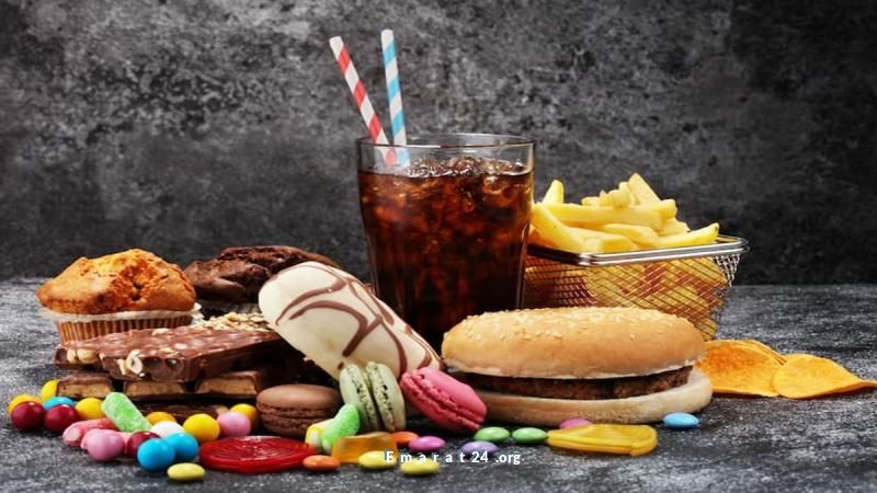 أطعمة تضر صحة الرجال: زيادة الوزن واضطراب الهرمونات