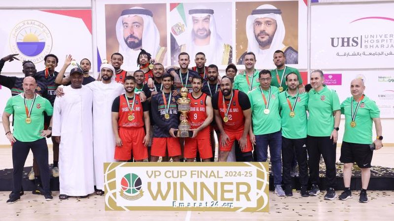 الأهلي يتوج بلقب كأس السلة الثامن في تاريخه الأهلي يتوج بلقب كأس السلة الثامن في تاريخه