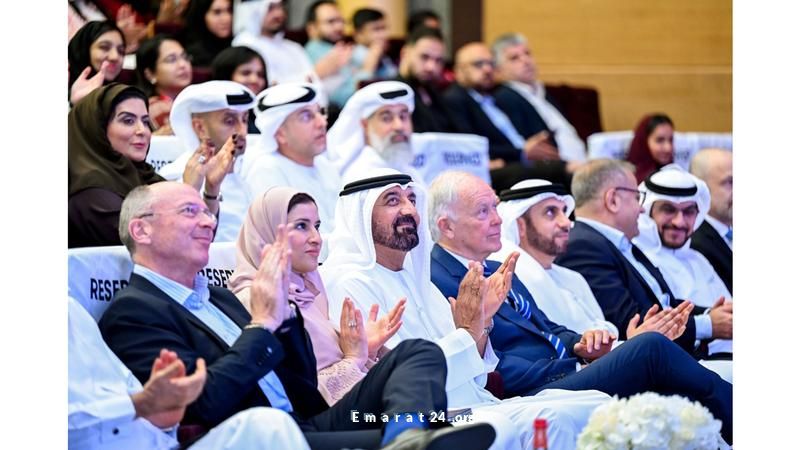 أحمد بن سعيد: مجموعة الإمارات تدعم الذكاء الاصطناعي والتحول الرقمي السريع أحمد بن سعيد: مجموعة الإمارات تدعم الذكاء الاصطناعي والتحول الرقمي السريع