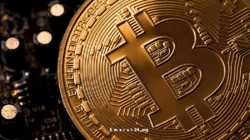 بيتكوين تتخطى حاجز 100 ألف دولار لأول مرة منذ فبراير بيتكوين تتخطى حاجز 100 ألف دولار لأول مرة منذ فبراير