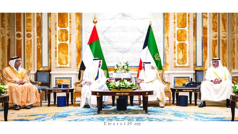 رئيس الدولة وأمير الكويت يؤكدان دعم السلام الشامل ووقف إطلاق النار في غزة رئيس الدولة وأمير الكويت يؤكدان دعم السلام الشامل ووقف إطلاق النار في غزة