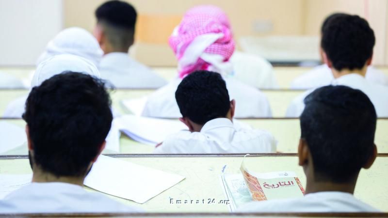 وزارة التعليم تعلن: انطلاق امتحانات نهاية العام 10 يونيو المقبل في جميع المدارس وزارة التعليم تعلن: انطلاق امتحانات نهاية العام 10 يونيو المقبل في جميع المدارس