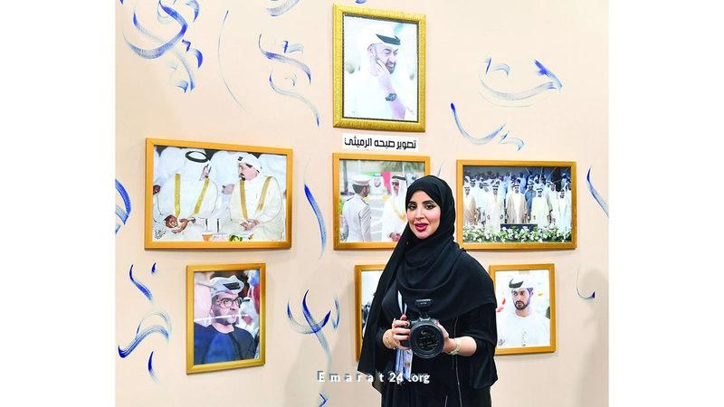 صبحة الرميثي تحتفي بتراث الإمارات عبر البرقع والعباءة والكاميرا صبحة الرميثي تحتفي بتراث الإمارات عبر البرقع والعباءة والكاميرا