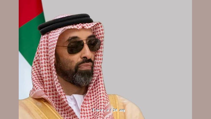 طحنون بن زايد يرأس اجتماع الذكاء الاصطناعي بحضور خالد بن محمد