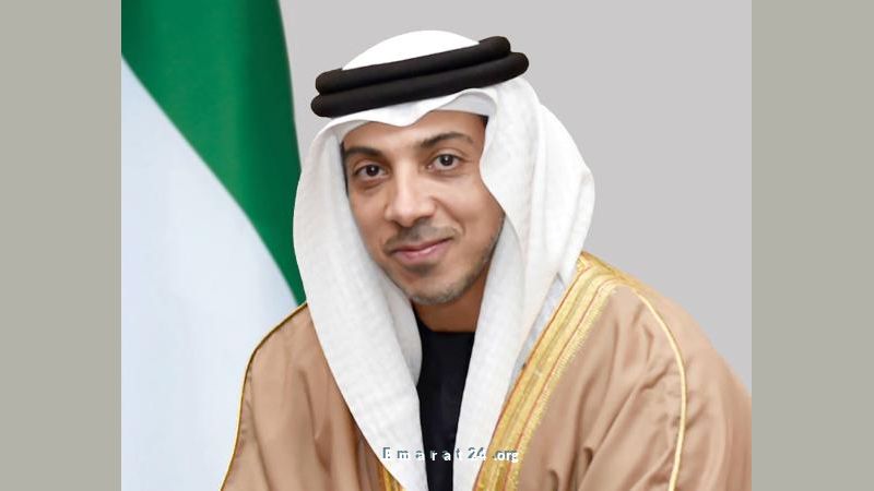 منصور بن زايد يقود وفد الإمارات في القمة الخليجية بالبحرين