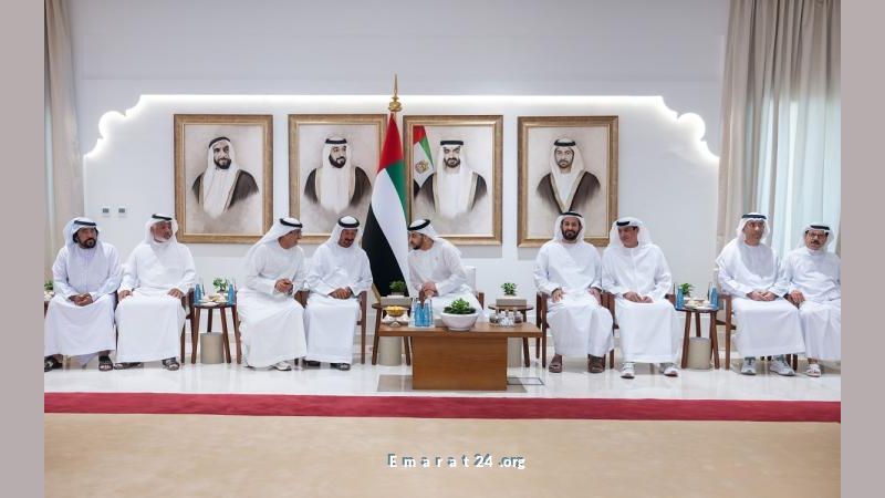 حمدان بن زايد يتفقد جزيرة دلما ويلتقي السكان المحليين حمدان بن زايد يتفقد جزيرة دلما ويلتقي السكان المحليين