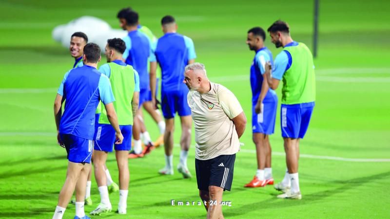 منتخب الإمارات مكتمل الصفوف لمواجهة أوزبكستان منتخب الإمارات مكتمل الصفوف لمواجهة أوزبكستان