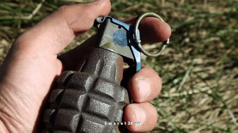 عاشق تايلندي يتسبب في مقتل شخص وإصابة أربعة أثناء المصالحة مع صديقته عاشق تايلندي يتسبب في مقتل شخص وإصابة أربعة أثناء المصالحة مع صديقته
