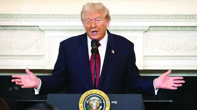 البيت الأبيض يلتزم بإعادة مترجمي الإشارة للمؤتمرات الصحافية