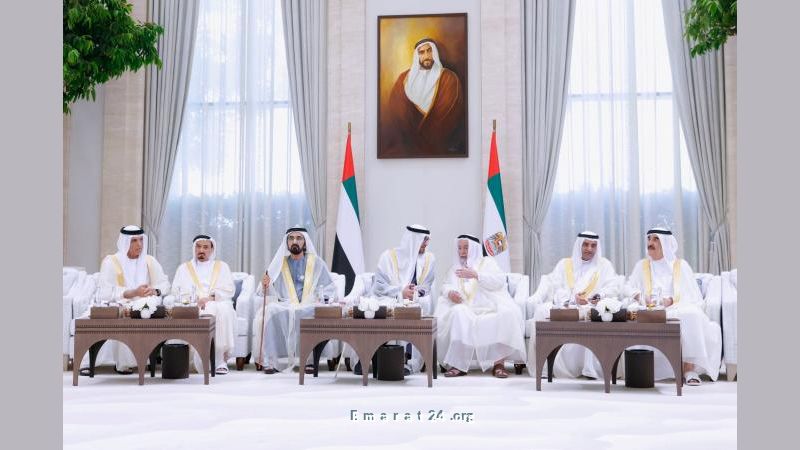 محمد بن زايد: لقاء ودي بين حكام الإمارات في عيد الأضحى المبارك محمد بن زايد: لقاء ودي بين حكام الإمارات في عيد الأضحى المبارك