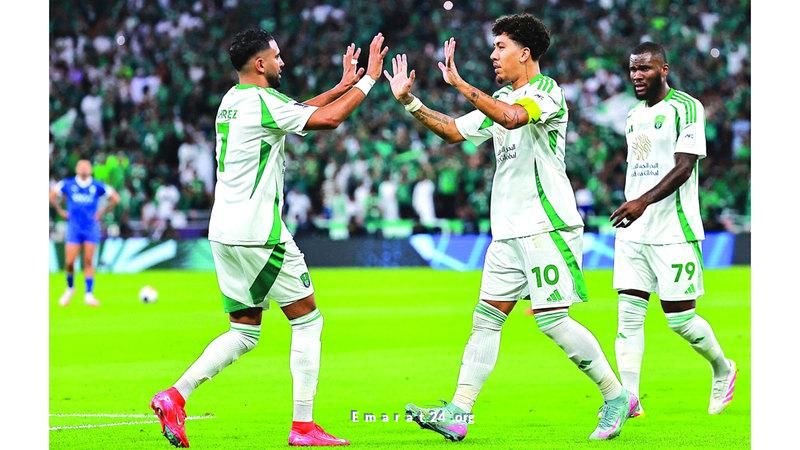 محرز يدعو للتركيز الكامل في نهائي كأس آسيا محرز يدعو للتركيز الكامل في نهائي كأس آسيا