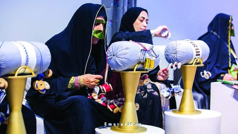 الحرفيون والمنتجات التراثية: رافد قوي للاقتصاد الإبداعي الحرفيون والمنتجات التراثية: رافد قوي للاقتصاد الإبداعي