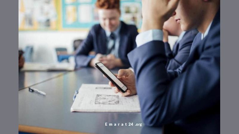 مدارس تمنع الهواتف المتحركة استعداداً للعام الدراسي الجديد مدارس تمنع الهواتف المتحركة استعداداً للعام الدراسي الجديد