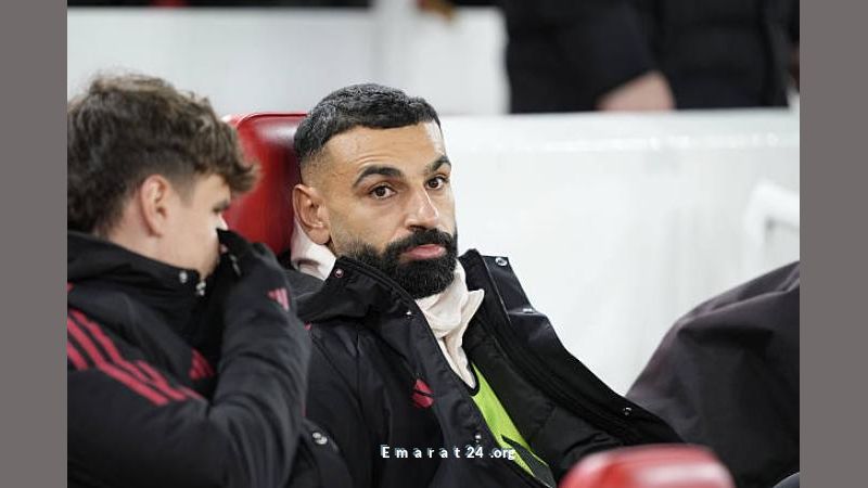 محمد صلاح يبدأ مباراة برايتون على دكة بدلاء ليفربول رغم جلسة الصلح