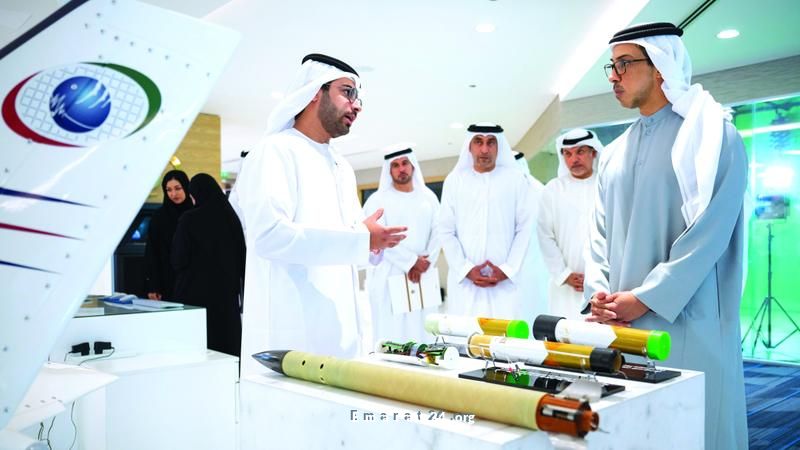 منصور بن زايد يتفقد مركز الأرصاد ويتعرف على أحدث تقنياته ومشاريعه المتطورة منصور بن زايد يتفقد مركز الأرصاد ويتعرف على أحدث تقنياته ومشاريعه المتطورة