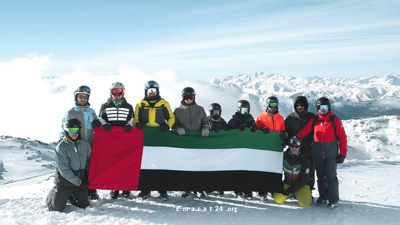 علم الإمارات وصورة زايد وراشد تضيء قمم جبال الألب