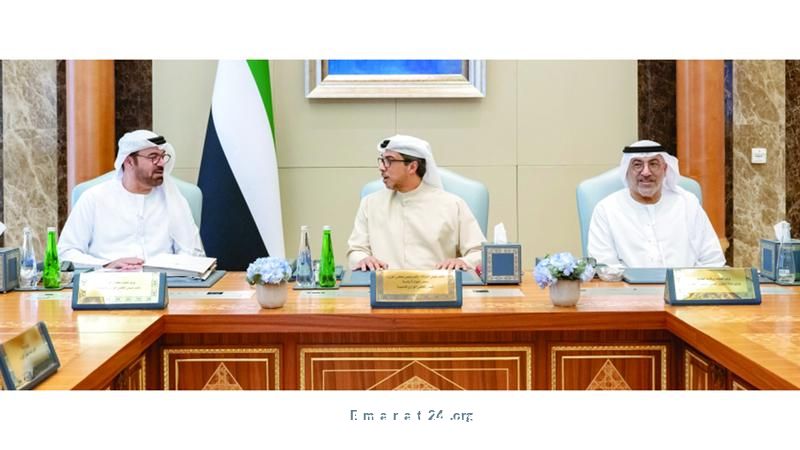 برئاسة منصور بن زايد: المجلس الوزاري للتنمية يستعرض مشاريع التطوير المستقبلية برئاسة منصور بن زايد: المجلس الوزاري للتنمية يستعرض مشاريع التطوير المستقبلية