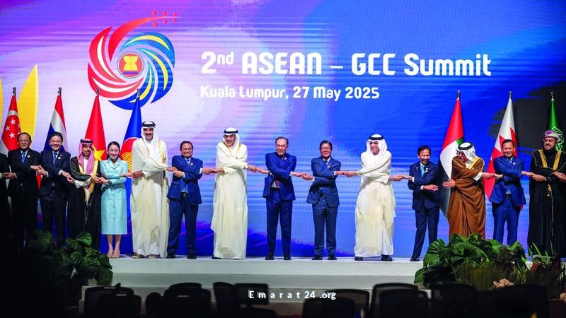 سعود بن صقر يمثل الدولة في قمة الخليج آسيا الصين بماليزيا سعود بن صقر يمثل الدولة في قمة الخليج آسيا الصين بماليزيا