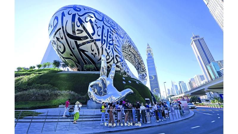 الإمارات تتصدر المنطقة في مؤشر التنمية البشرية الإمارات تتصدر المنطقة في مؤشر التنمية البشرية