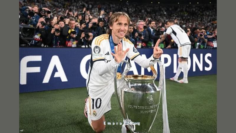 لوكا مودريتش: إنجازات مذهلة مع ريال مدريد لوكا مودريتش: إنجازات مذهلة مع ريال مدريد