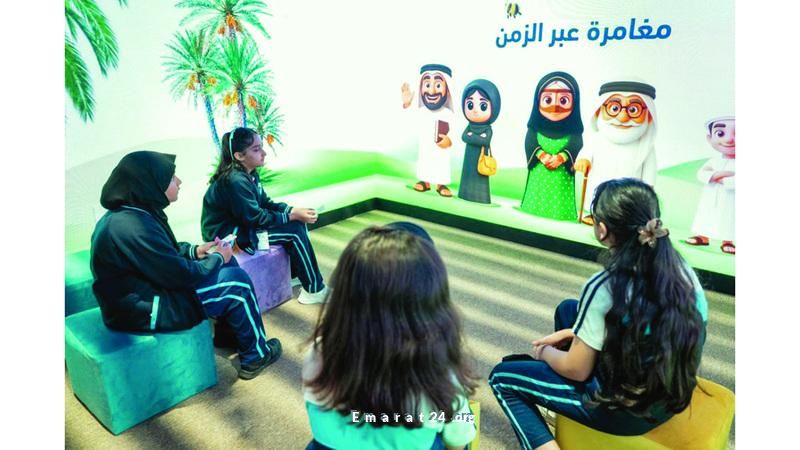 مؤلف إماراتي شاب: حلمي الكتابة عن أشياء تغيّر العالم مؤلف إماراتي شاب: حلمي الكتابة عن أشياء تغيّر العالم