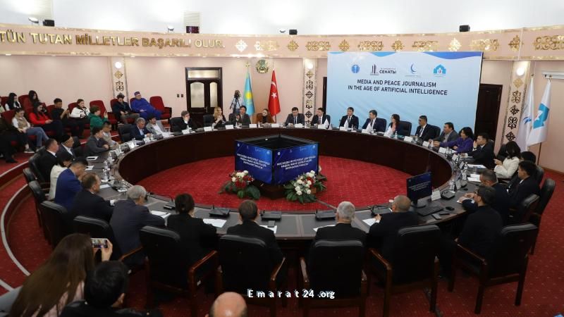 المجلس الحكمي للإسلام يبحث دور الإعلام في تعزيز السلام