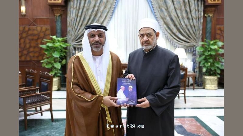 شيخ الأزهر يثني على دعم الدولة للأزهر ويشيد بجهود الإمارات في التسامح شيخ الأزهر يثني على دعم الدولة للأزهر ويشيد بجهود الإمارات في التسامح