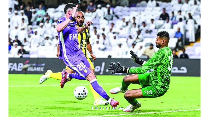 العين يواجه مصير الخروج المبكر من كأس المحترفين ضد كلباء العين يواجه مصير الخروج المبكر من كأس المحترفين ضد كلباء