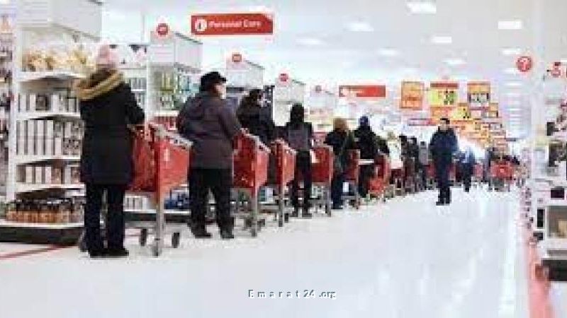 بسبب الانتظار في طابور متجر، مشاجرة تنتهي بطعن زبونة. بسبب الانتظار في طابور متجر، مشاجرة تنتهي بطعن زبونة.