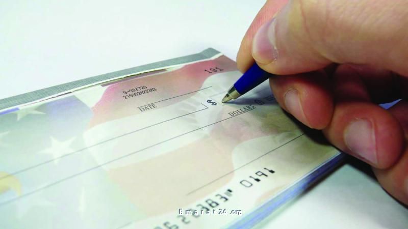 احتيال بشيكات وهمية: بائعي سيارات فارهة ضحايا أسعار مغرية. احتيال بشيكات وهمية: بائعي سيارات فارهة ضحايا أسعار مغرية.