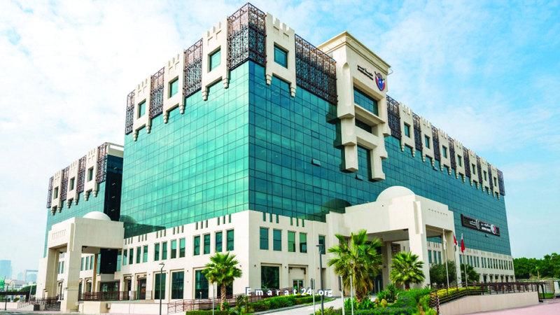 عربي يواجه دفع 2.3 مليون درهم بعد خطأ متعمد في شيك