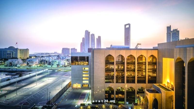 البنك المركزي يخفض الفائدة لأول مرة منذ مارس 2022