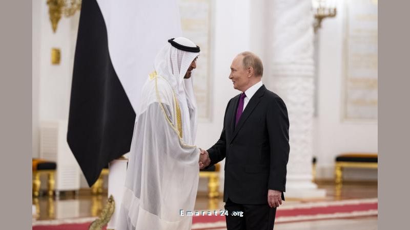 الرئيسان يناقشان في موسكو تعزيز الشراكة الاستراتيجية بين بلديهما