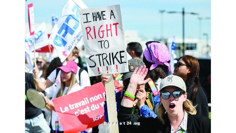 اتفاق مبدئي يوقف إضراب مضيفي الخطوط الكندية الجوية
