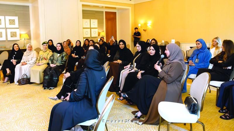 تمكين بلس يجمع 19 قيادية إماراتية لتعزيز دور المرأة في الحكومة