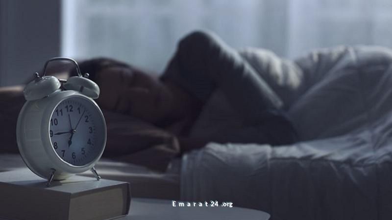 حيل خطيرة لتحسين النوم: رجل يعلق رأسه بحبل ويفارق الحياة حيل خطيرة لتحسين النوم: رجل يعلق رأسه بحبل ويفارق الحياة