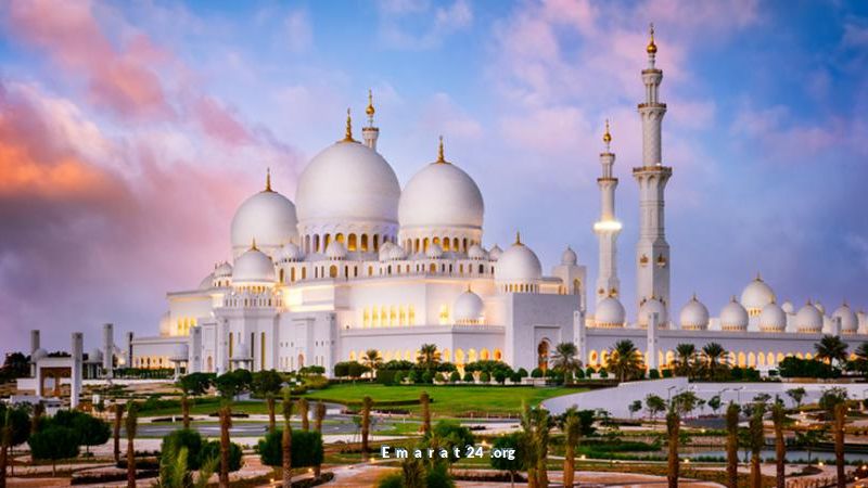 جامع الشيخ زايد الكبير يتصدر في قائمة معالم الجذب في الشرق الأوسط والعالم جامع الشيخ زايد الكبير يتصدر في قائمة معالم الجذب في الشرق الأوسط والعالم