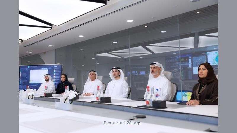 محمد بن راشد يستعرض الاستراتيجية الجديدة لهيئة الطرق والمواصلات في دبي