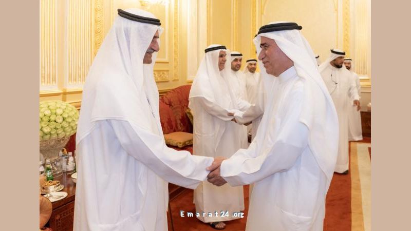 حمد الشرقي يرحب بالمهنئين بمناسبة عيد الأضحى المبارك حمد الشرقي يرحب بالمهنئين بمناسبة عيد الأضحى المبارك