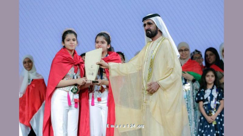 فوز الطالبات التوأم بيسان وبيلسان كوكة من تونس: تهنئة من محمد بن راشد فوز الطالبات التوأم بيسان وبيلسان كوكة من تونس: تهنئة من محمد بن راشد