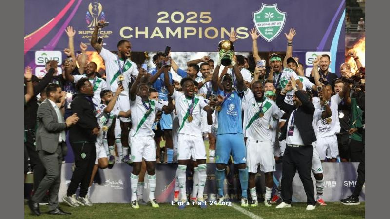 الأهلي يتفوق على النصر ورونالدو ويتوج بالسوبر السعودي الأهلي يتفوق على النصر ورونالدو ويتوج بالسوبر السعودي
