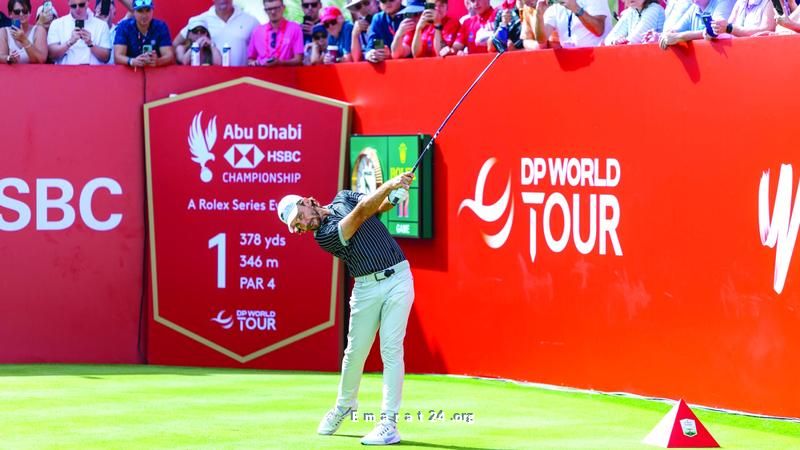 باقة تتصدر بطولة أبوظبي للجولف: راي وفليتوود في المقدمة